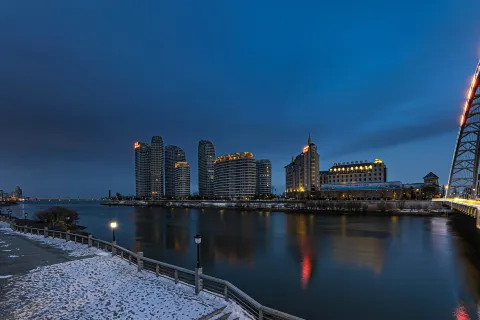 Moon Island