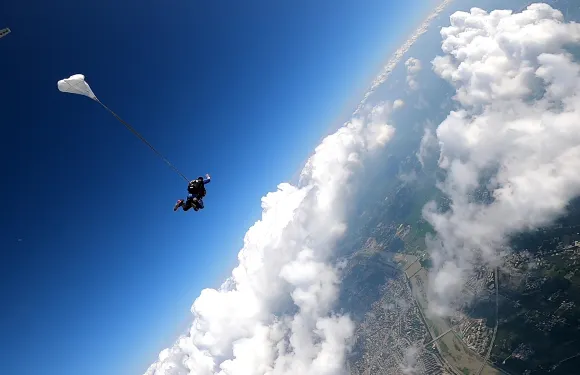 成都極限跳傘俱樂部高空跳傘體驗成人