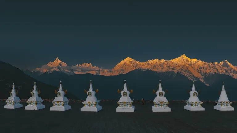 Yisu Qianxun Hotel (Yuanmou West Station No.1 People's Hospital Branch)