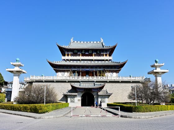 Wenxian Road, Dali