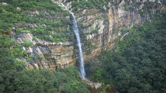 Luya Waterfall