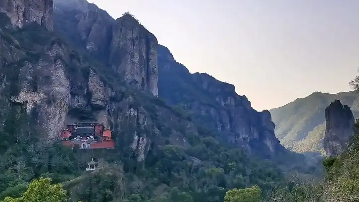 Hotels near Beidou Cave