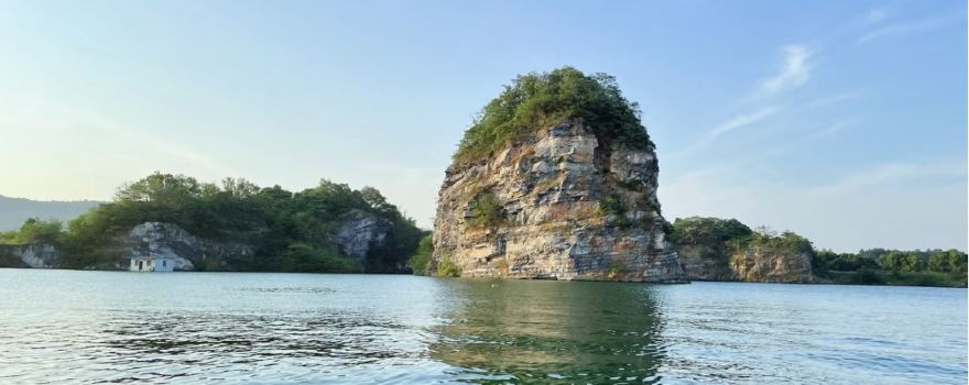 Danyang Qifeng Mountain Scenic Area