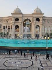 Place Vendome Mall fountain