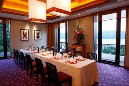 Japanese restaurant "Tsutsuji no Chaya" (Hotel de yama)