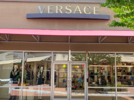 VERSACE（新世界奥特莱斯）