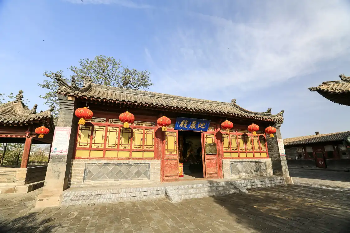 Hotels near Ksitigarbha Palace