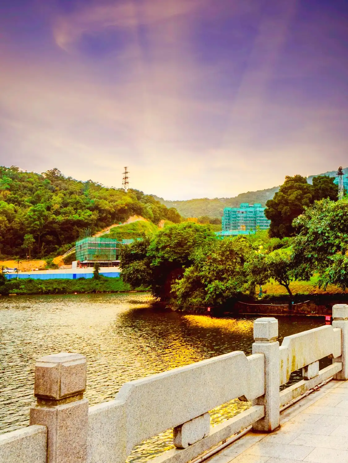 Hotels near Donghu Park