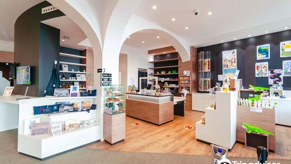 Nîmes Tourist Office