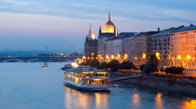 Top 20 Night Attractions in Budapest
