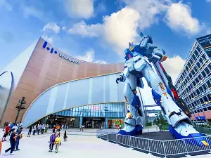 真人大小 RX-93ff ν 鋼彈雕像