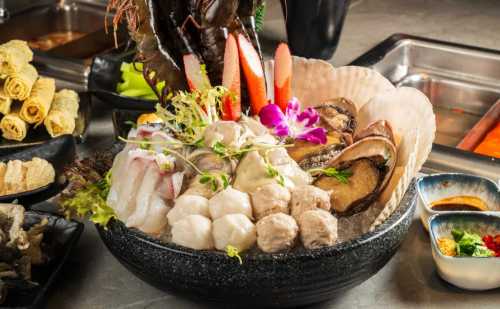 Yum Hotpot (Hua Chiao Commercial Centre)