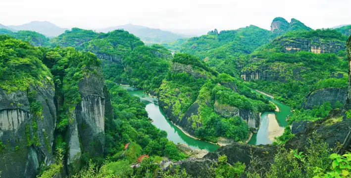 Hotels near Wuyishan National Park