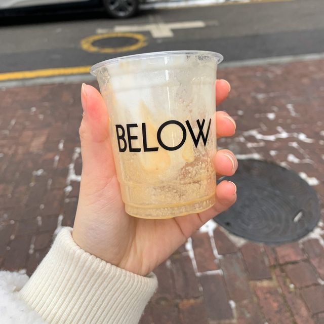 쿠키랑 같이먹는 커피 '빌로우성수' 쿠키랑 같이먹는 커피 '빌로우성수'