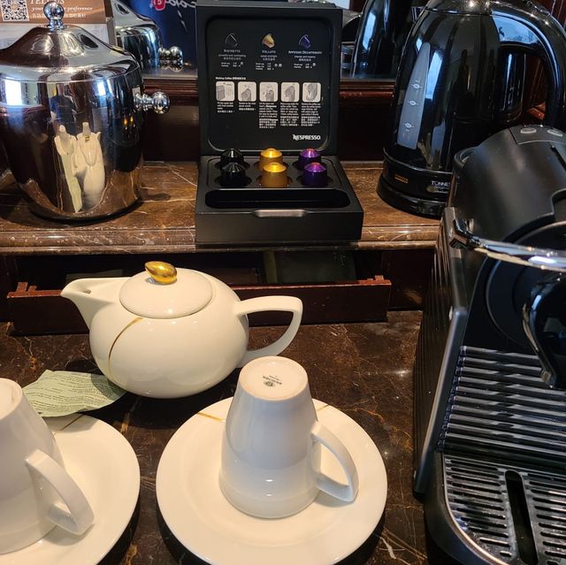 爆房食下午茶