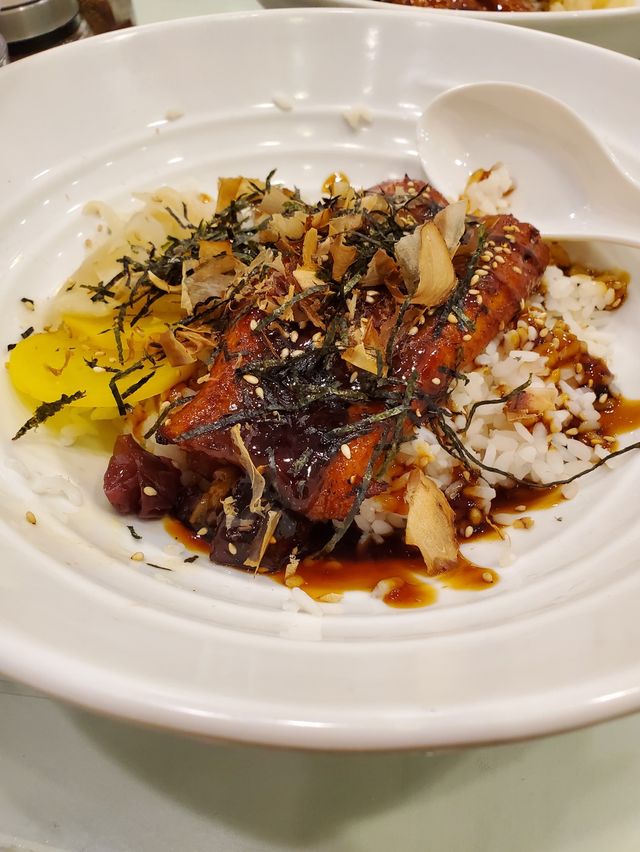 超滿足鰻魚