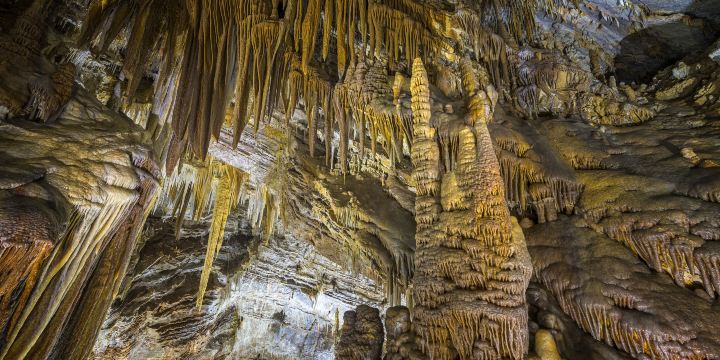 Xinglong Karst Cave