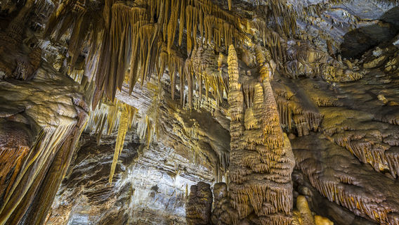 Xinglong Karst Cave