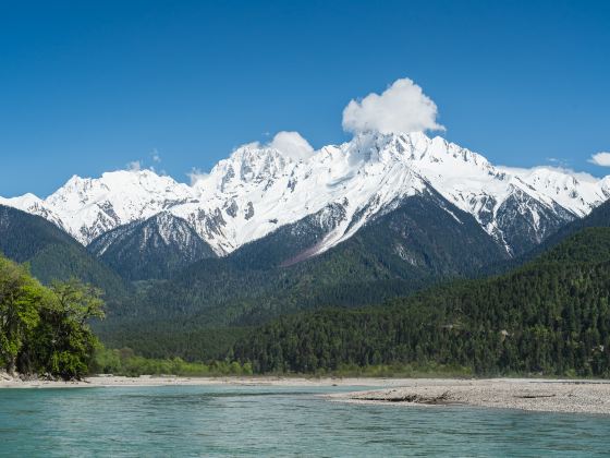 Parlung Zangbo Valley