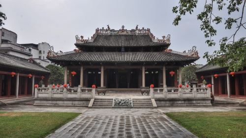 Deqing Palace