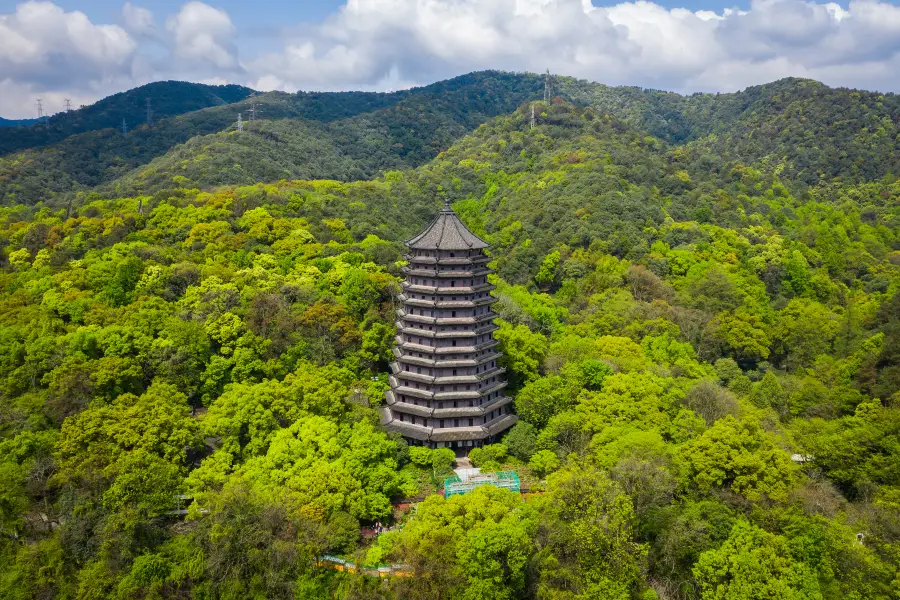 Liuhe Pagoda