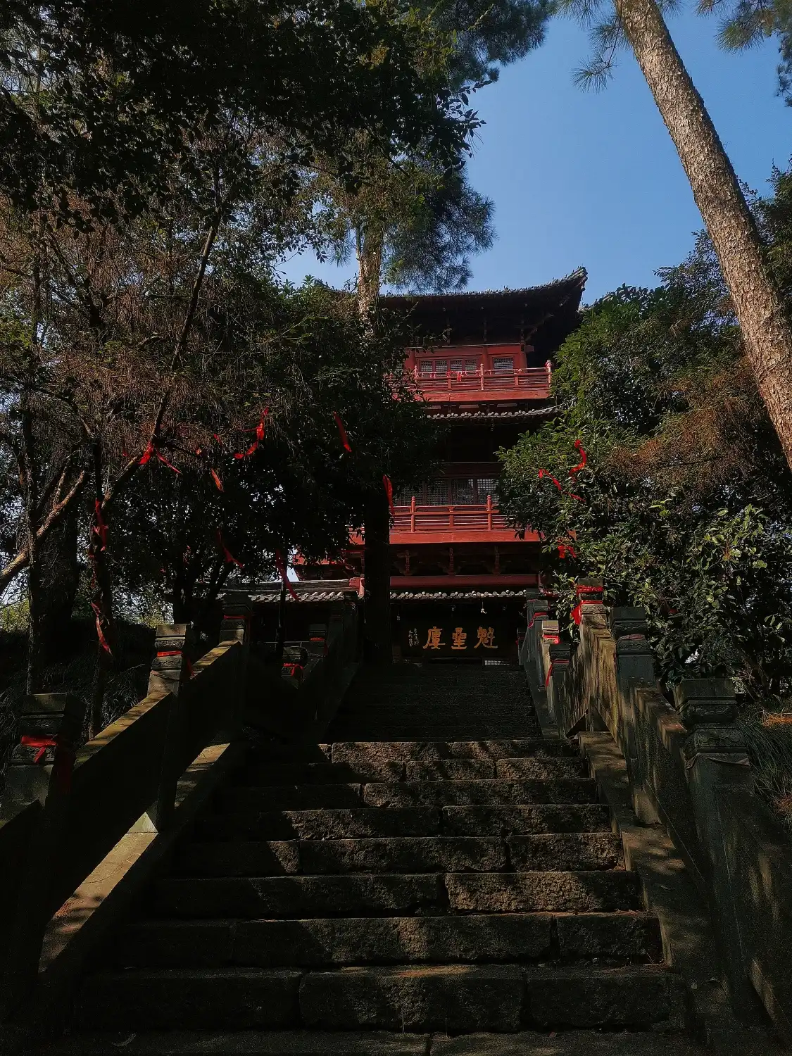 멍구탕 문화공원 주변 호텔