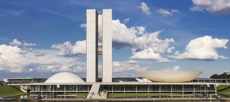 Flights to Brasilia