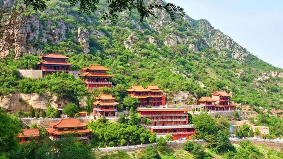 Chaoyang Temple