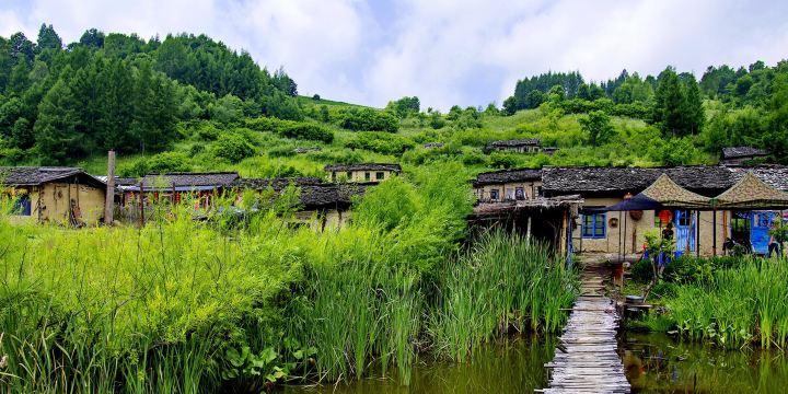 Jinjiang Wooden House Village