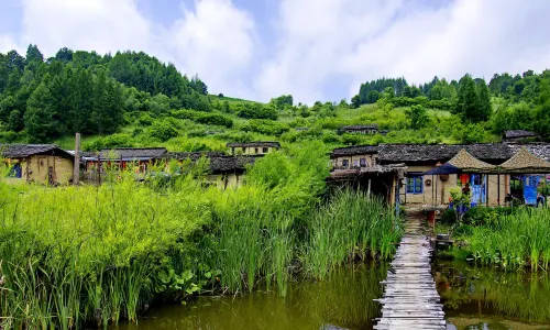 Jinjiang Wooden House Village