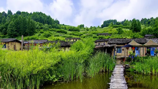 Jinjiang Wooden House Village