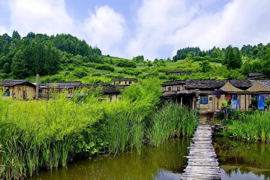 Jinjiang Wooden House Village