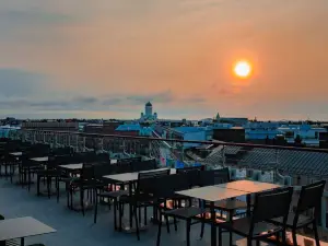 Restaurant 10. Kerros