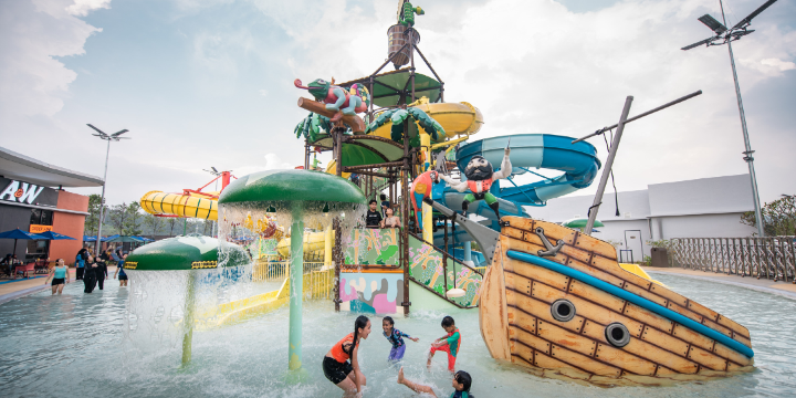 Big Bucket Splash