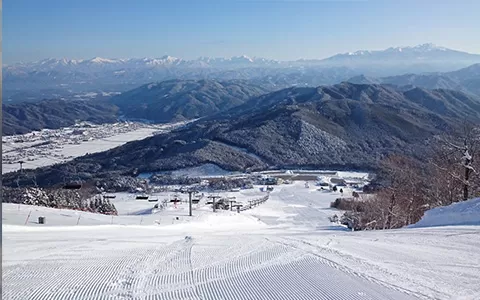 Mont Deus Hida-kuraiyama Snow Park