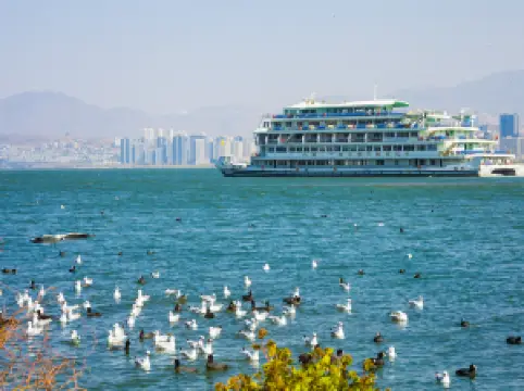 Erhai Lake Cruise