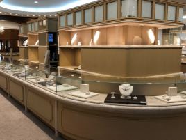 TASAKI（ACROS店）