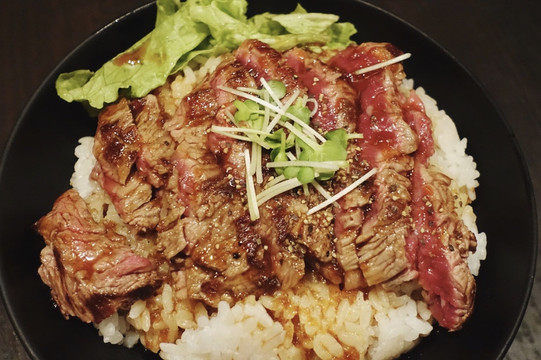 รีวิวที่เที่ยวโกเบ Red Rock คู่มือท่องเที่ยวจาก