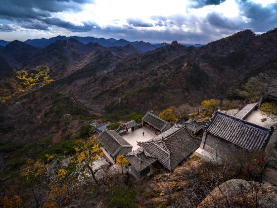 Qianshanlongquan Temple