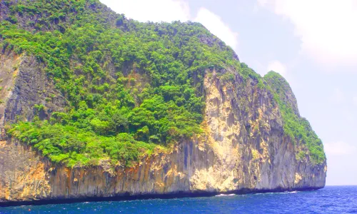 Pulau Dayang Bunting