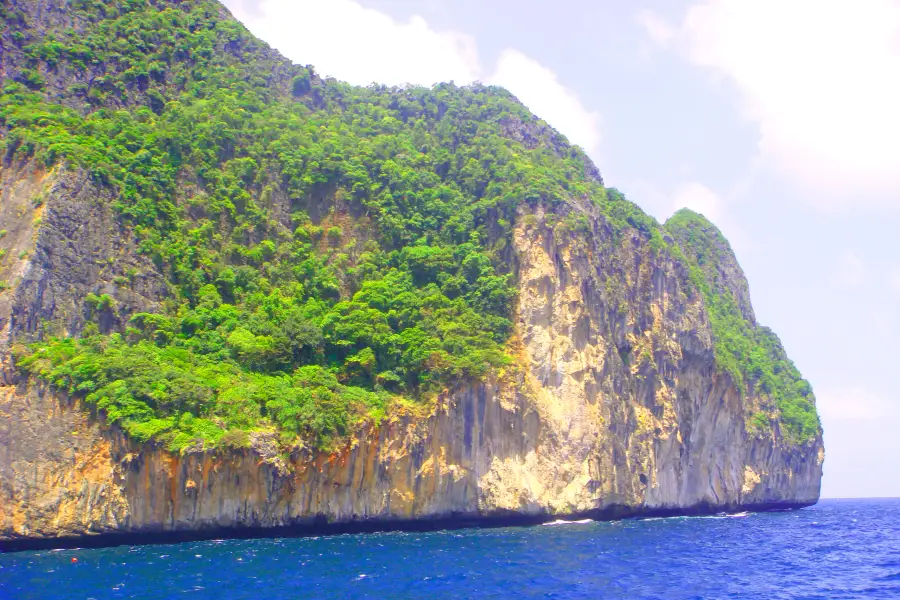 Pulau Dayang Bunting