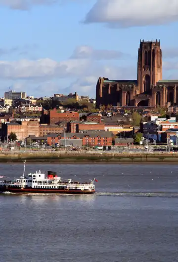 鄰近利物浦座堂的酒店