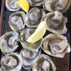 Lanun Bugis Seafood & Grill 여행 사진