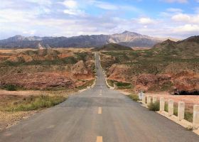 Zhongwei Tengger Desert Seeking Secret Camping Hotel