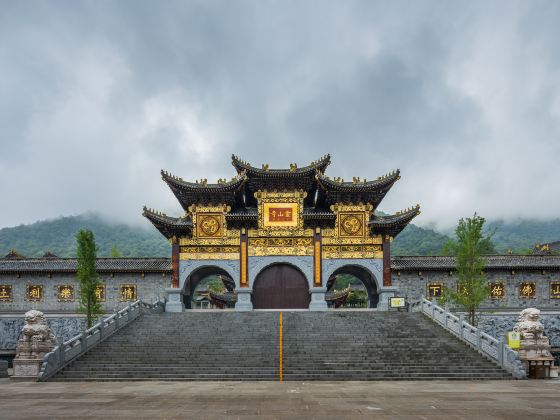 The Lingshan Temple