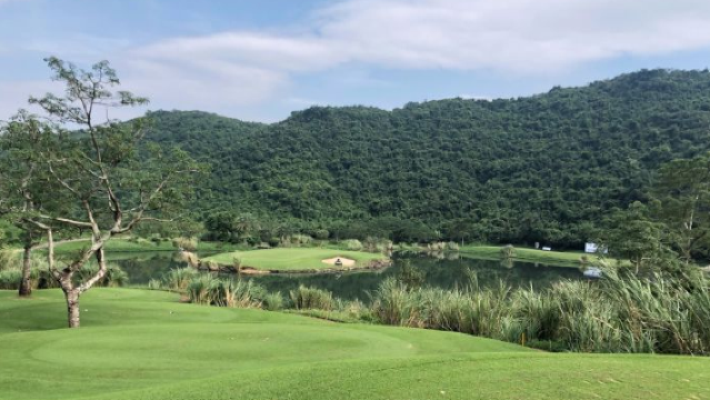 Sanya Dragon Valley Golf Course