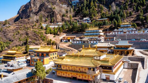 Gönlung Jampa Ling monastery