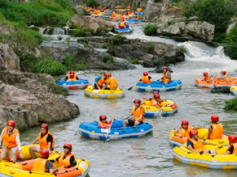 ล่องแก่งกรีนเขาแดง