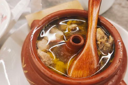 Ai Ruo Chun (KunMing JinBi Park)