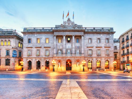 バルセロナ市庁舎（Casa de la Ciutat / Ayuntamiento）